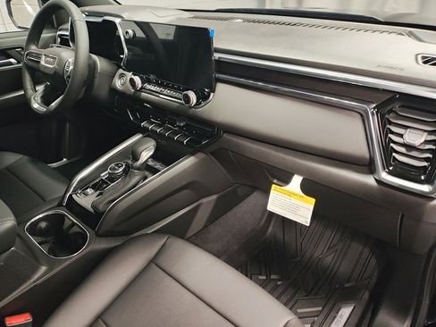 New 2026 GMC Canyon Elevation w/ Convenience Package image 8