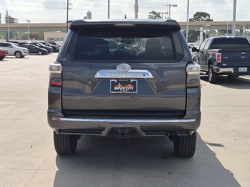 Used 2016 Toyota 4Runner Limited AWD/4WD image 5