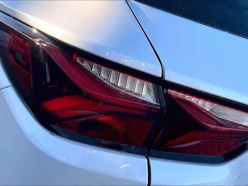 Used 2022 Chevrolet Blazer RS w/ Enhanced Convenience Package image 24