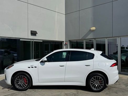 Certified 2023 Maserati Grecale GT image 5