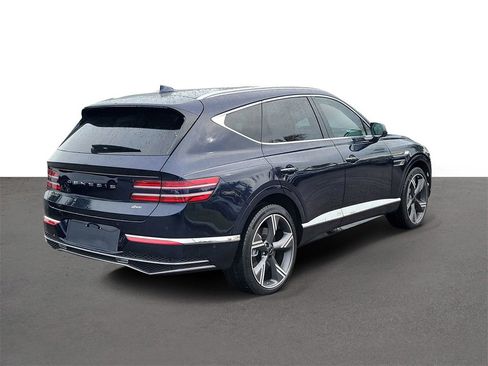 Used 2026 Genesis GV80 2.5T Prestige image 3