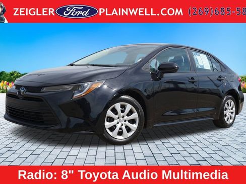 Used 2026 Toyota Corolla LE FWD image 1