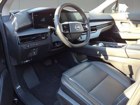 Used 2025 Nissan Murano SV image 10