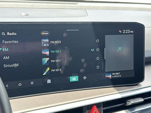 Certified 2025 Kia Sorento SX FWD image 12