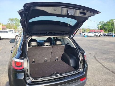 Used 2019 Jeep Compass Latitude AWD/4WD image 19