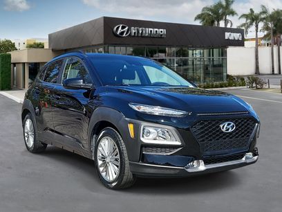 Used 2019 Hyundai Kona SEL w/ SEL Tech Package 02