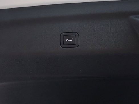 Certified 2024 GMC Yukon Denali Ultimate image 26