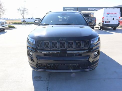 New 2026 Jeep Compass Latitude image 9