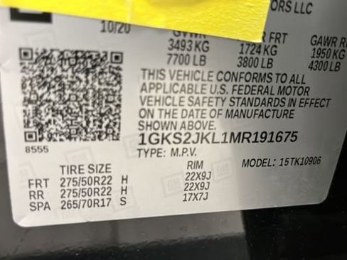 Used 2021 GMC Yukon XL Denali w/ Denali Premium Package AWD/4WD image 28