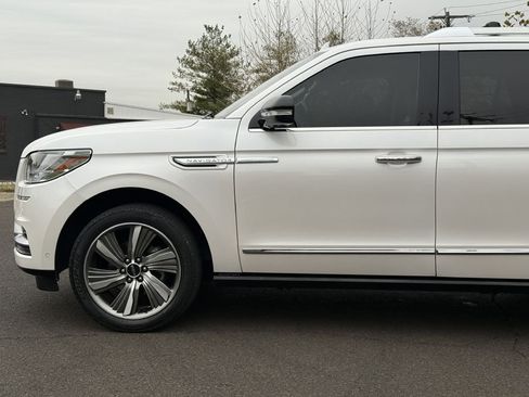 Used 2019 Lincoln Navigator Reserve image 5
