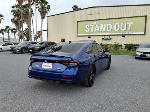 Used 2025 Honda Accord Sport image 8