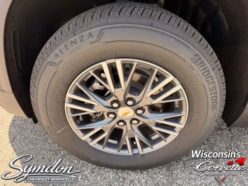New 2026 Chevrolet Traverse LT w/ LPO, Floor Liner Package AWD/4WD image 12