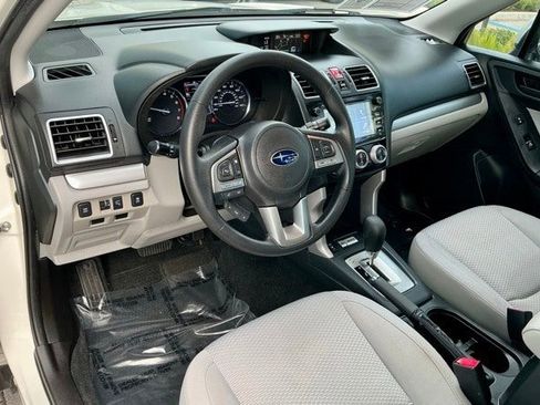 Used 2018 Subaru Forester 2.5i Premium image 16