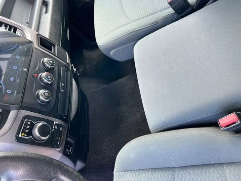 Used 2016 RAM 1500 Express image 15