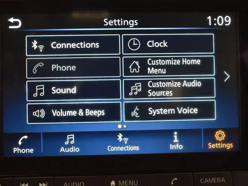 Used 2025 Nissan Sentra SV FWD image 31