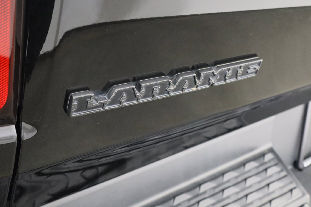 Used 2019 RAM 1500 Laramie AWD/4WD image 40