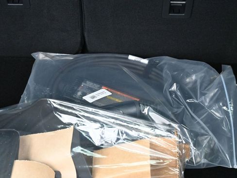 New 2025 Ford Escape SE image 25