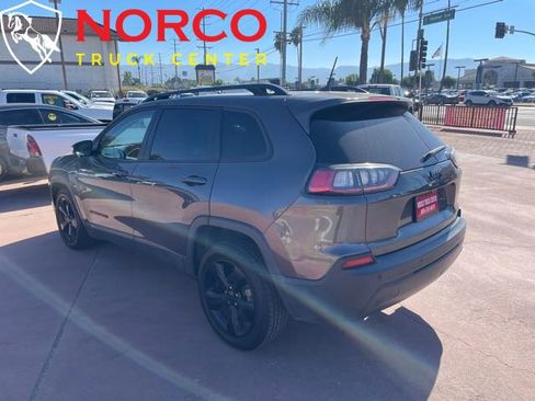 Used 2019 Jeep Cherokee Latitude Plus image 5