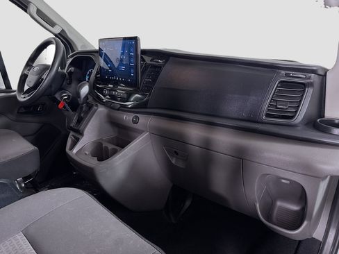 Used 2023 Ford Transit 350 XLT image 28