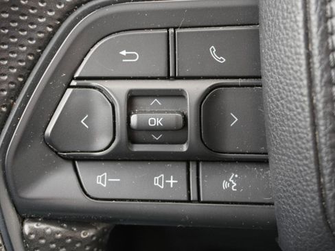 Used 2024 Toyota Tacoma SR RWD image 11