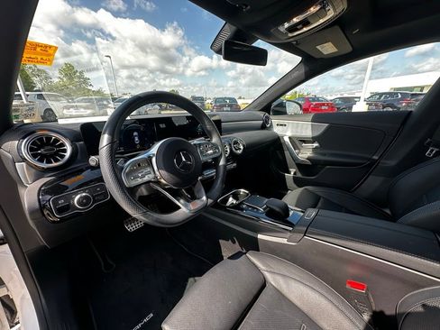 Used 2022 Mercedes-Benz CLA 250 image 14