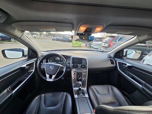 Used 2016 Volvo XC60 T5 Premier image 7