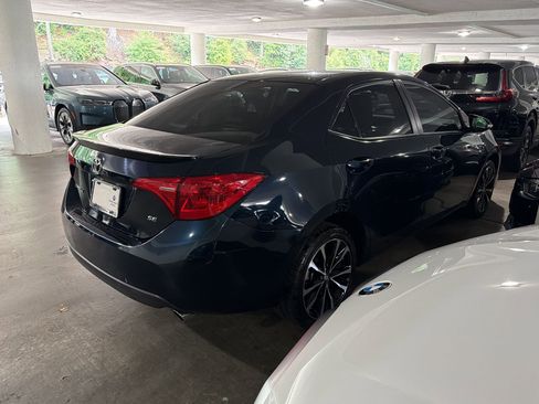 Used 2018 Toyota Corolla SE FWD image 6