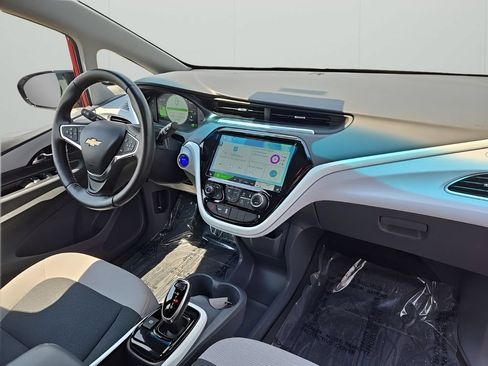 Used 2021 Chevrolet Bolt LT FWD image 21