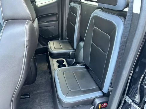 Used 2018 Chevrolet Colorado Z71 AWD/4WD image 13