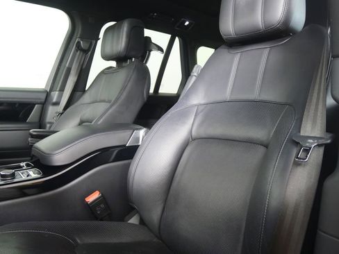 Used 2020 Land Rover Range Rover HSE image 10