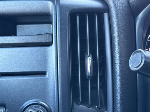 Used 2018 Chevrolet Silverado 1500 Custom w/ Custom Value Package image 28