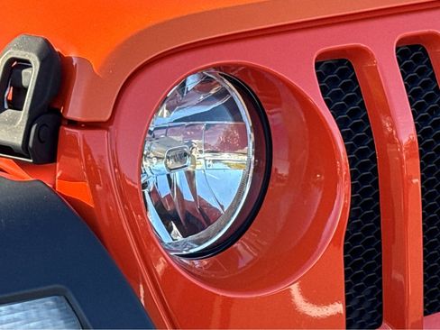 Used 2018 Jeep Wrangler Unlimited Sport S image 5