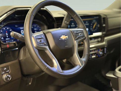 Used 2024 Chevrolet Silverado 1500 LT AWD/4WD image 20