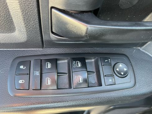 Used 2017 RAM 1500 Tradesman image 32