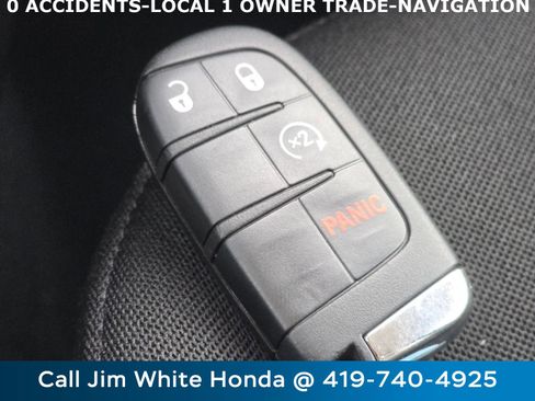 Used 2021 Jeep Renegade Latitude w/ Luxury Group I image 32