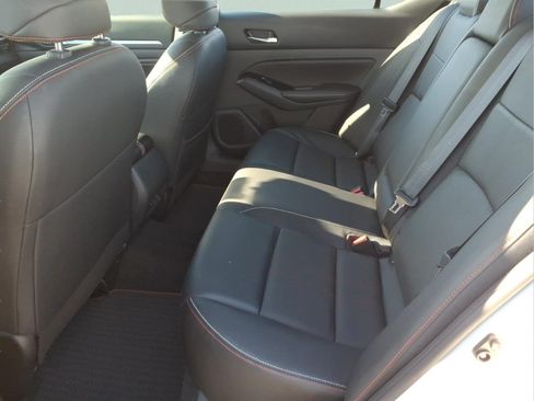 Certified 2023 Nissan Altima 2.5 SR w/ SR Premium Package FWD image 13
