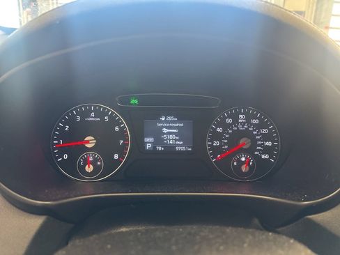 Used 2019 Kia Sorento L FWD image 4