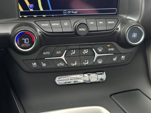 Used 2018 Chevrolet Corvette Grand Sport RWD image 37