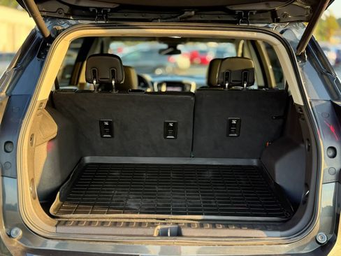 Used 2019 GMC Terrain Denali w/ Advanced Safety Package AWD/4WD image 28