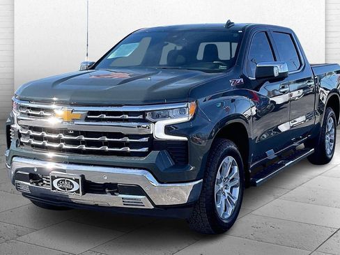 Used 2025 Chevrolet Silverado 1500 LTZ w/ LTZ Premium Package image 12