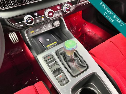 Used 2025 Honda Civic Type R image 8