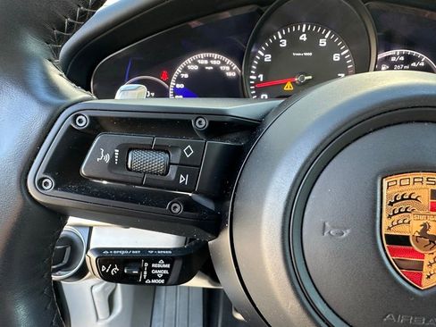 Used 2023 Porsche Panamera Platinum Edition image 17