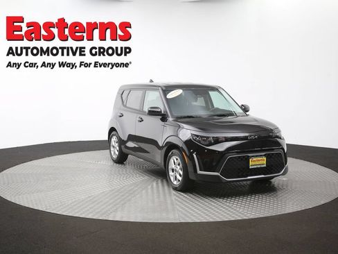 Used 2025 Kia Soul LX w/ LX Technology Package FWD image 48