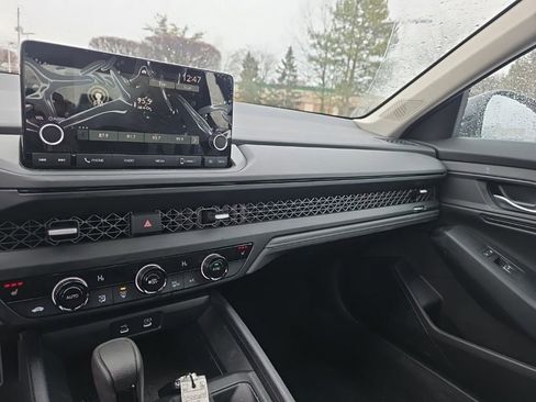 Used 2025 Honda Accord SE image 21