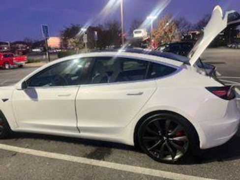 Used 2020 Tesla Model 3 Performance AWD/4WD image 2