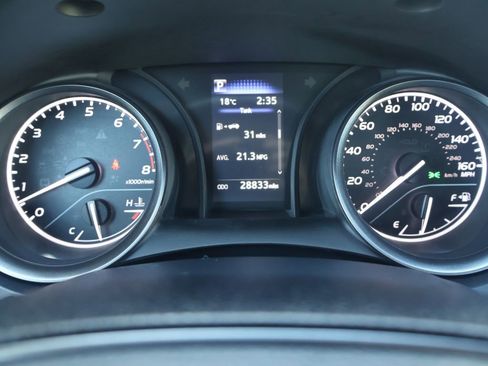 Used 2024 Toyota Camry SE FWD image 2