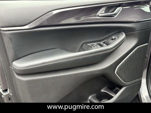 Used 2021 Jeep Grand Cherokee L Laredo AWD/4WD image 10