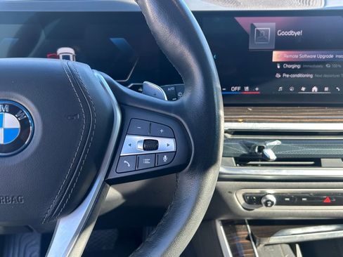 Used 2025 BMW X5 xDrive50e image 36