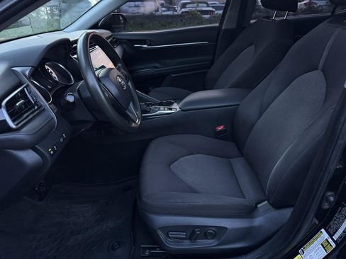Used 2020 Toyota Camry LE w/ Sunroof Package FWD image 12