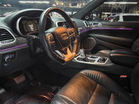 Used 2018 Jeep Grand Cherokee Trackhawk AWD/4WD image 15